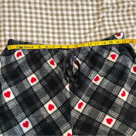 Cozy Valentine’s Day Fleece Pajama Set - Size XL - Picture 8 of 15